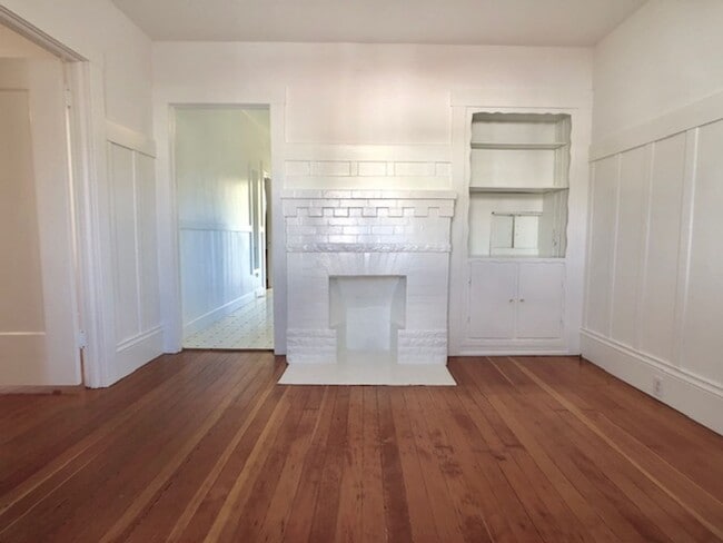 Building Photo - 1612 Gould Ct