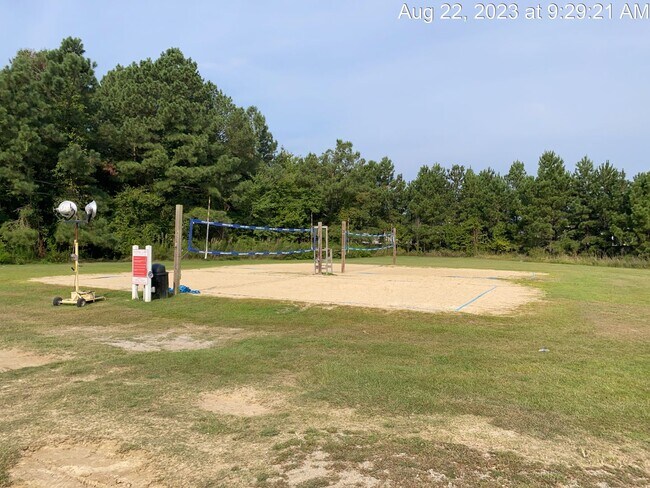 Building Photo - 299 Ranier Dr