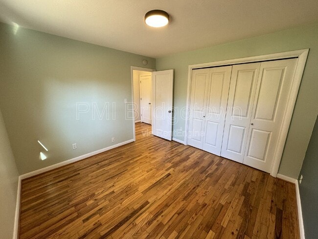 Building Photo - 9545 N Hodge Ave