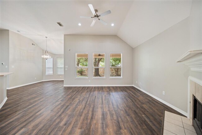 Building Photo - 10207 Trailblazer Ln