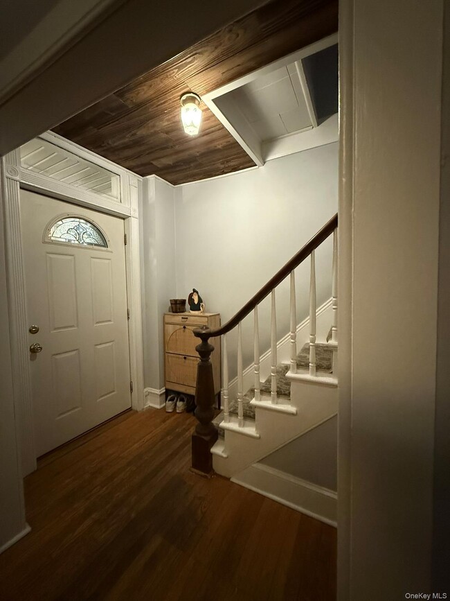 Building Photo - 22 W Church St