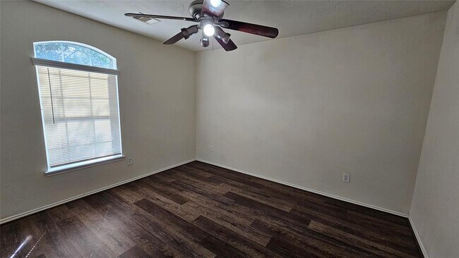 Building Photo - 1806 Vernal Glen Cir