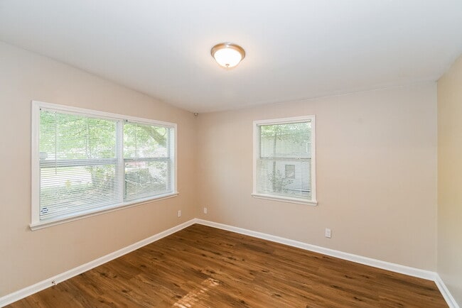 Building Photo - 4222 Homer Rd N