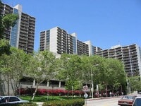 Building Photo - 255 S Hill St