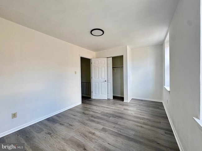 Building Photo - 1136 Mt Vernon St