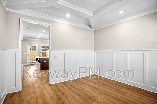 Building Photo - 3109 Venetian Dr