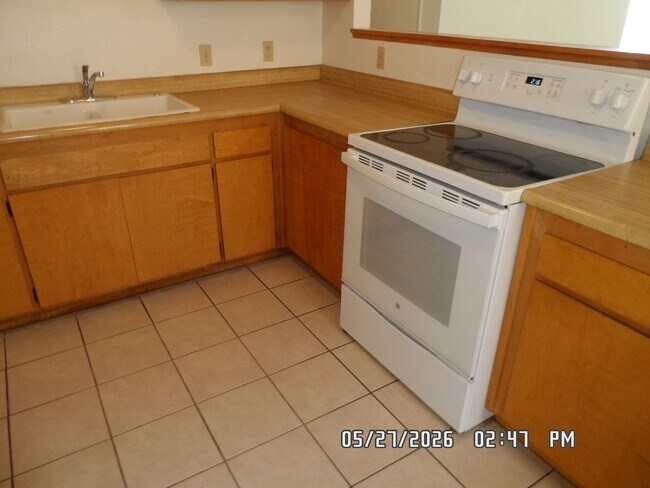 Building Photo - 25676 Flathead Rd