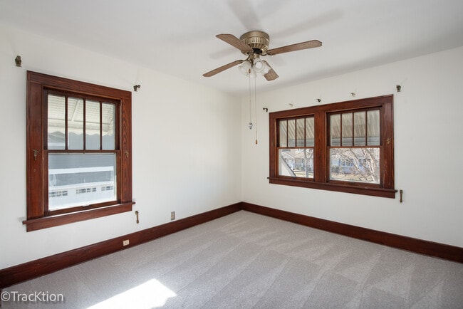 Building Photo - 5313 Lyman Ave