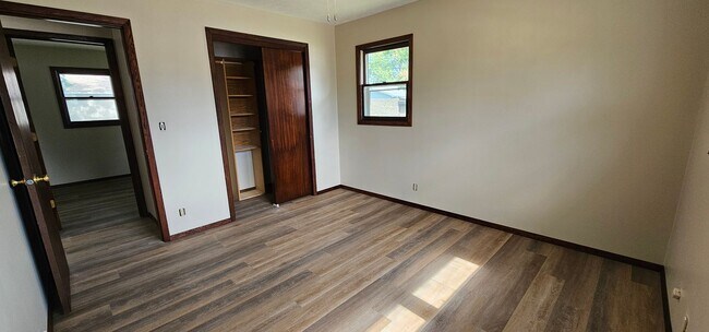 Building Photo - 3 bedroom house for rent