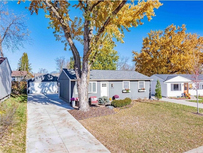 Primary Photo - 112514 E Washington Ln