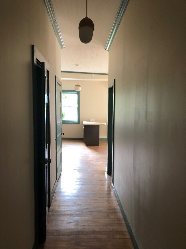 Building Photo - White Sulphur, LLC 171