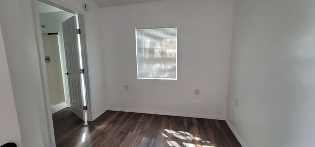 Building Photo - 1911 S Hayden St