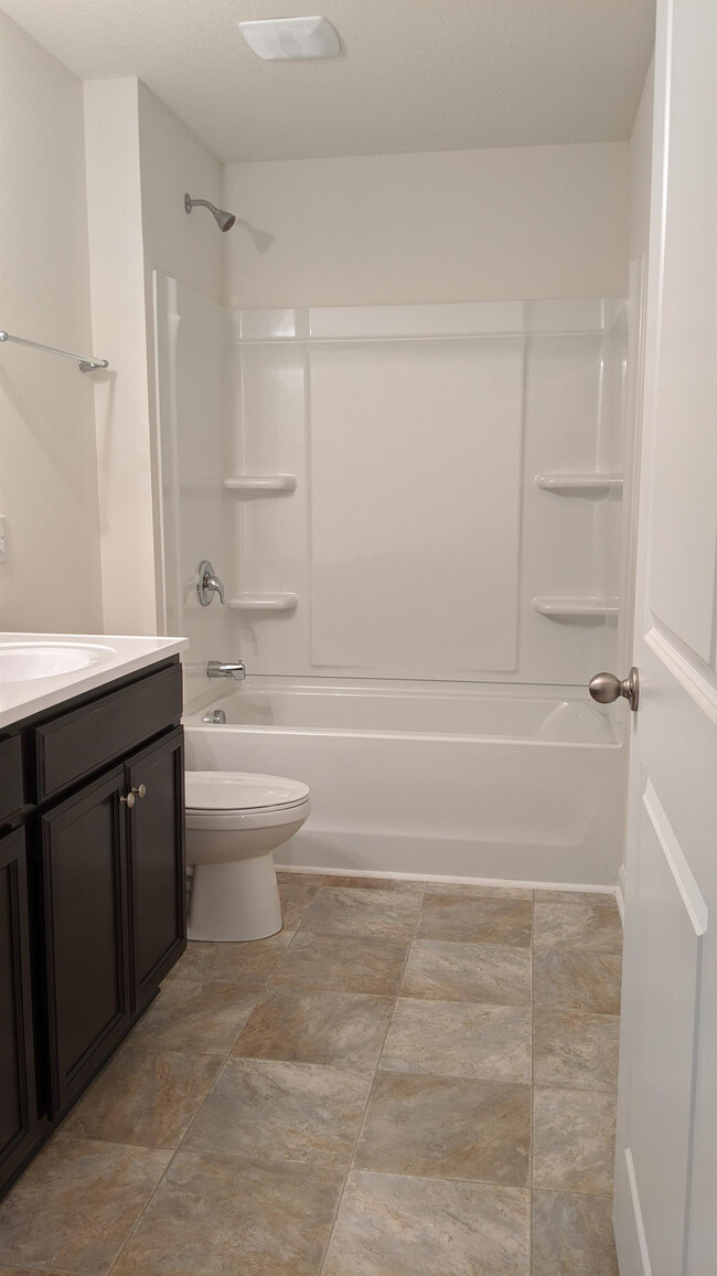 Building Photo - 544 Smoky Crossing Way
