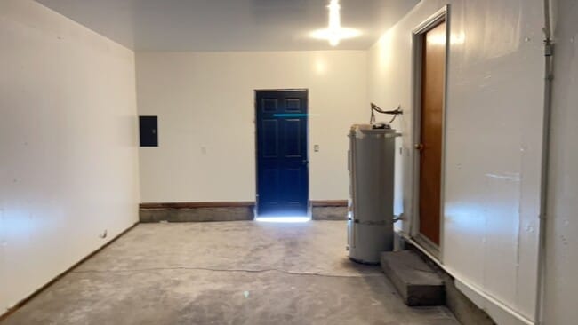 Building Photo - Modern 2-Bedroom Duplex with New Kitchen &...