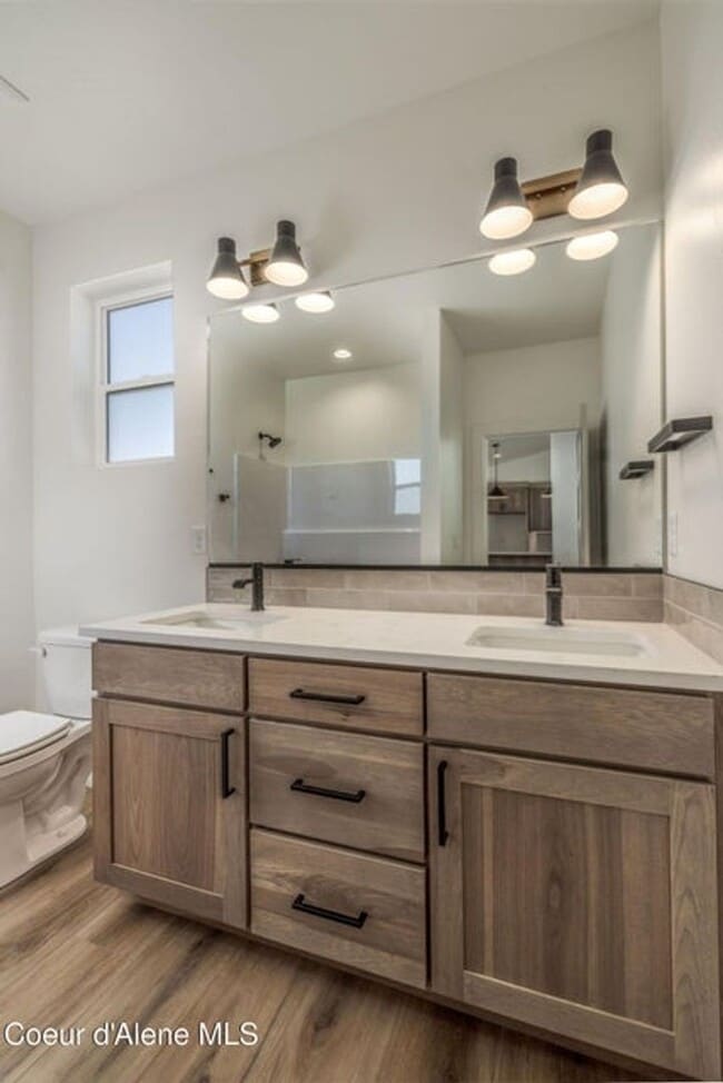 Building Photo - New Home in Thayer Farms North!