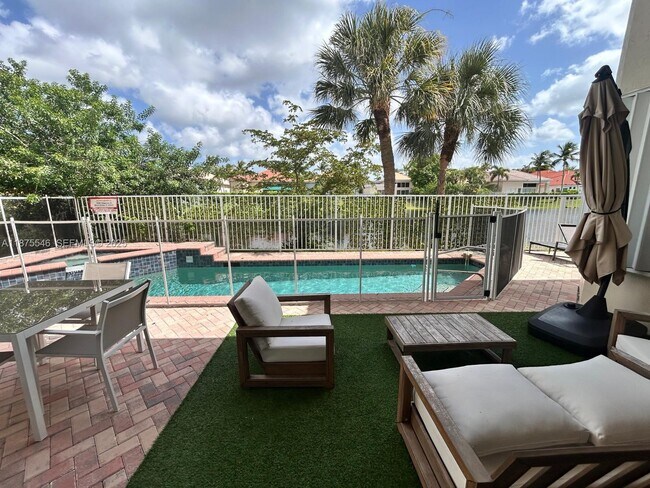 Building Photo - 7030 Islegrove Pl