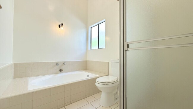 Building Photo - Spacious 4-Bedroom + Bonus Room Home with ...