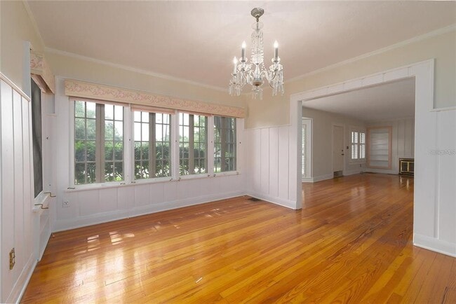 Building Photo - 1621 Sunnyside Dr