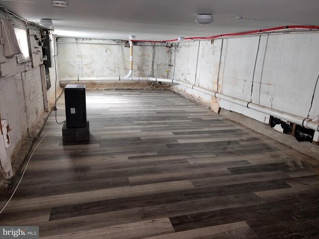 Building Photo - 112 Hazelhurst Ave
