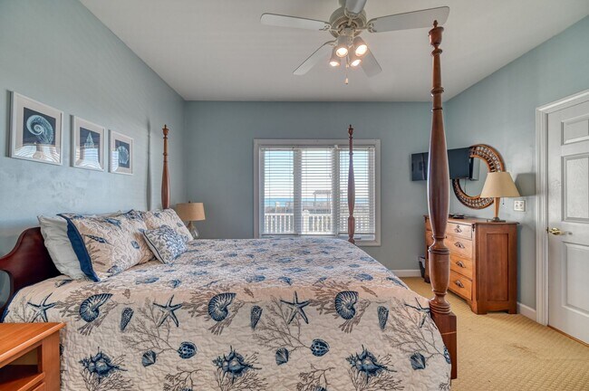 Building Photo - OFF-SEASON FURNISHED MONTHLY RENTAL