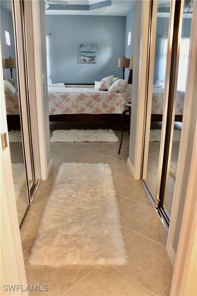 Building Photo - 16192 Parque Ln