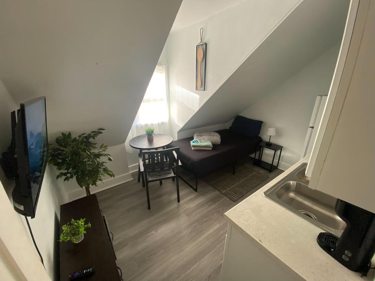 Building Photo - 141 Wendell St