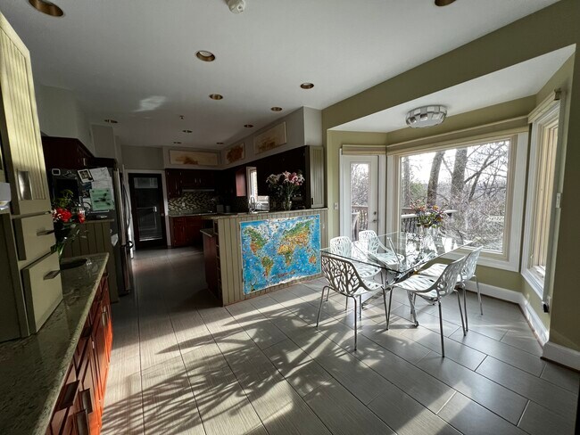 Building Photo - 5112 Cape Cod Ct