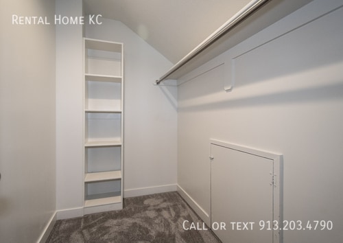 Building Photo - 12020 Ensley Ln