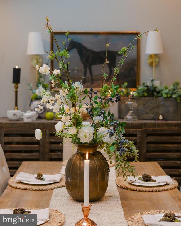 Building Photo - 15841 York Rd