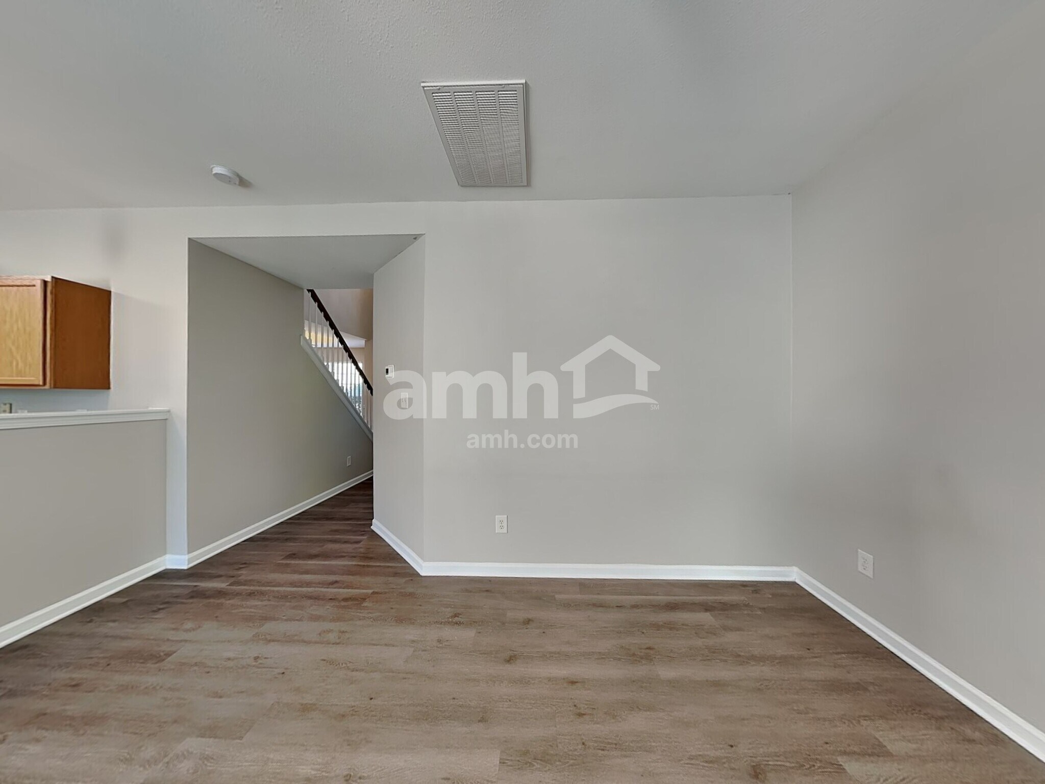 Building Photo - 2001 Moonstone Ln