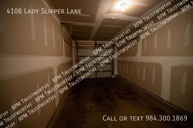 Building Photo - 4108 Lady Slipper Ln
