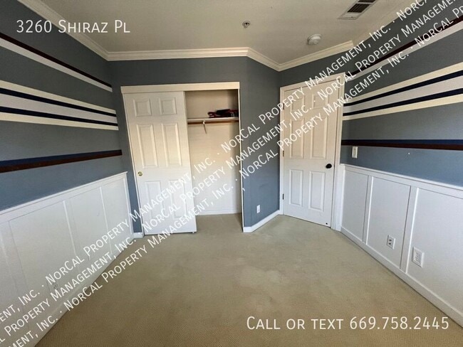 Building Photo - 3260 Shiraz Pl