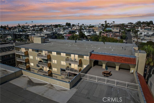 Building Photo - 1707 Pacific Coast Hwy