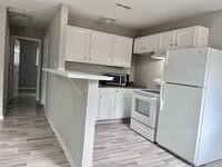 Building Photo - 507 Ashlawn Dr