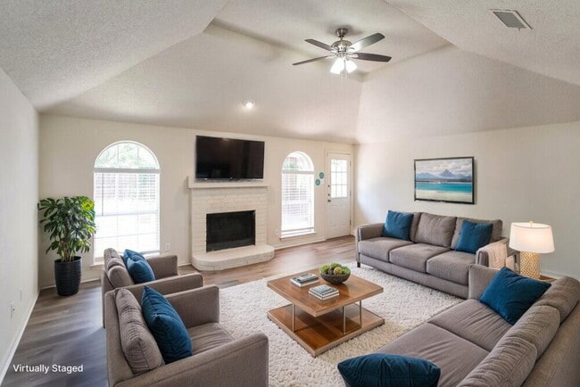 Building Photo - 58 Robins Nest Dr