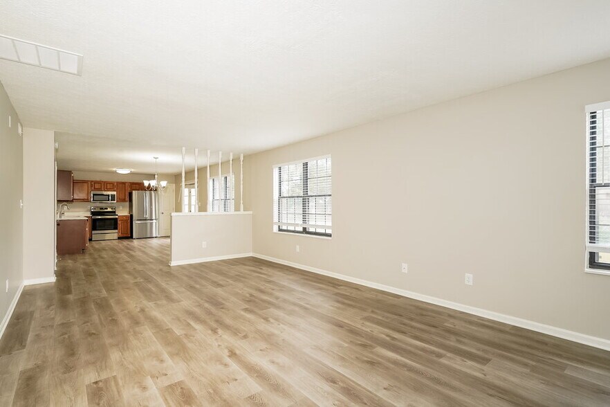 Building Photo - 971 Andover Dr