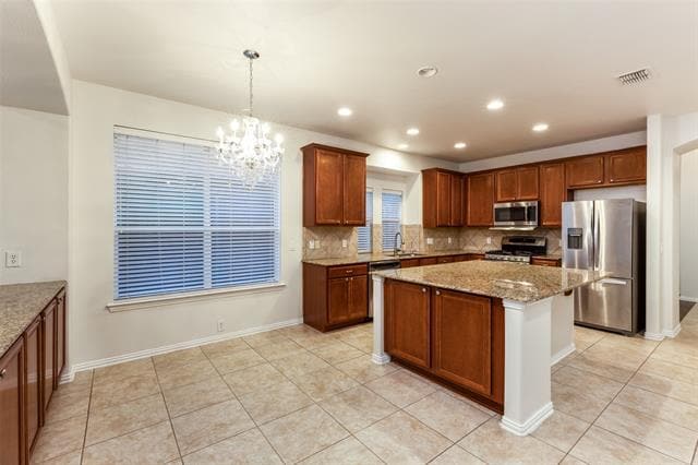 Building Photo - 592 Burning Oak Dr