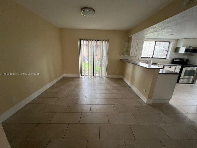Building Photo - 38 Wimbledon Lakes Dr