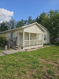 Building Photo - 8010 Miley St