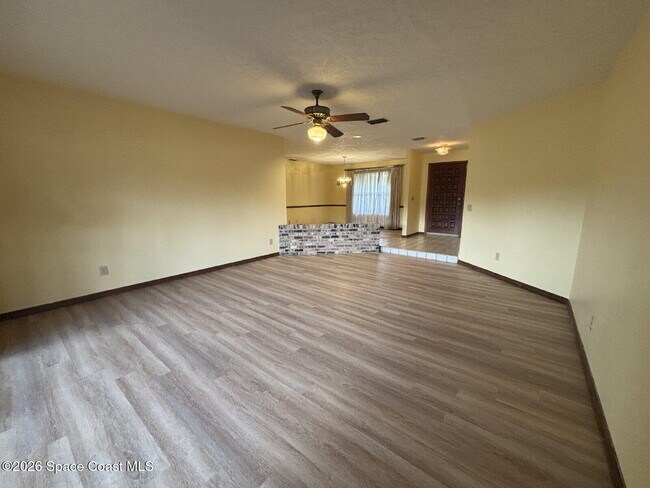 Building Photo - 7935 Timberlake Dr