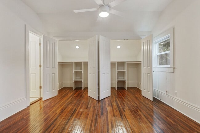 Building Photo - 2123 S Liberty St