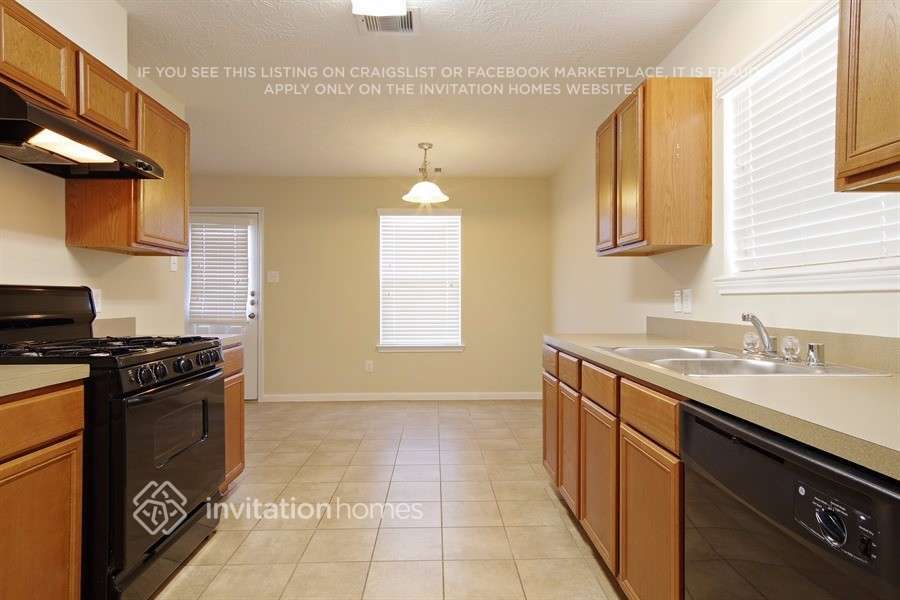 Building Photo - 12707 Claradeen Ct