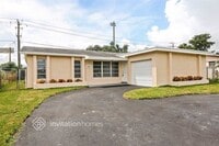 Building Photo - 8744 Southampton Dr