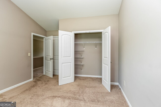 Building Photo - 930 Walking Stick Trail NE