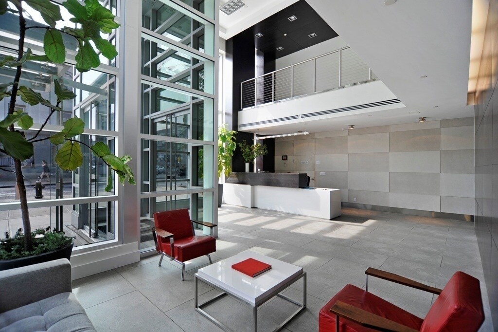 Building Photo - 80 Metropolitan Avenue