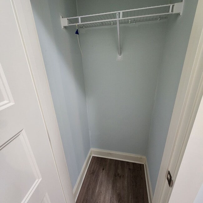 Building Photo - 2 Bedroom North Raleigh for rent
