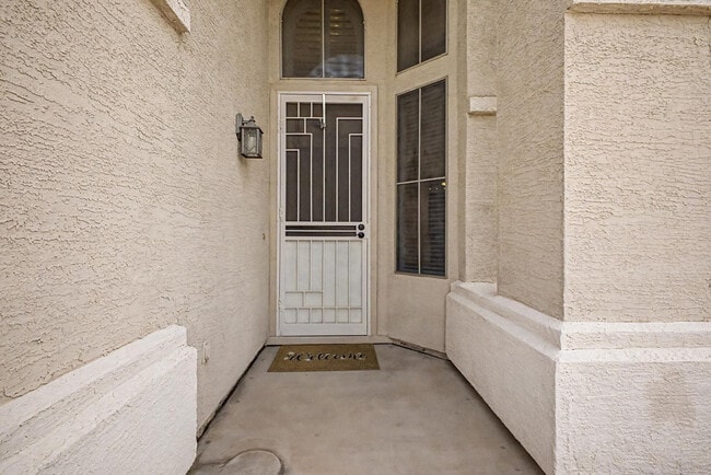 Building Photo - 6029 W Morrow Dr