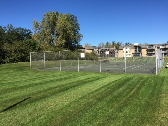 Building Photo - 3431 Kent St