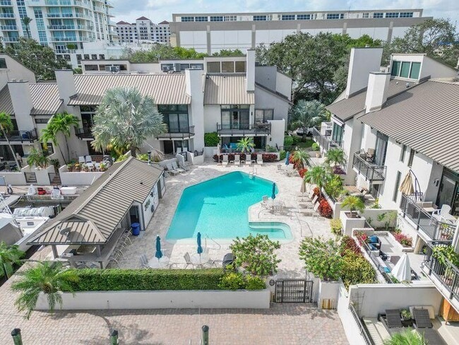 Building Photo - 40 Portside Dr