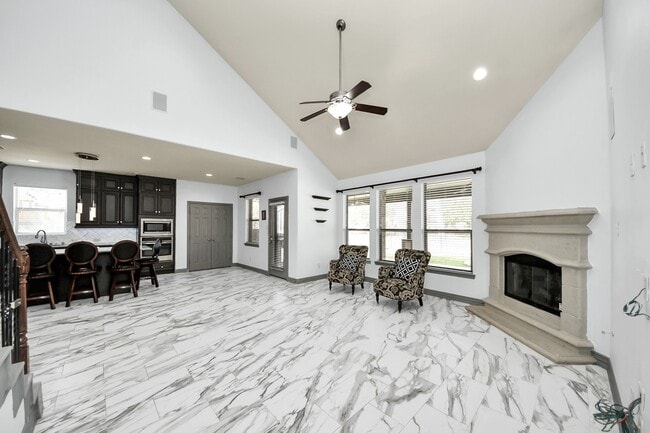 Building Photo - 4410 Lodge Vine Ct